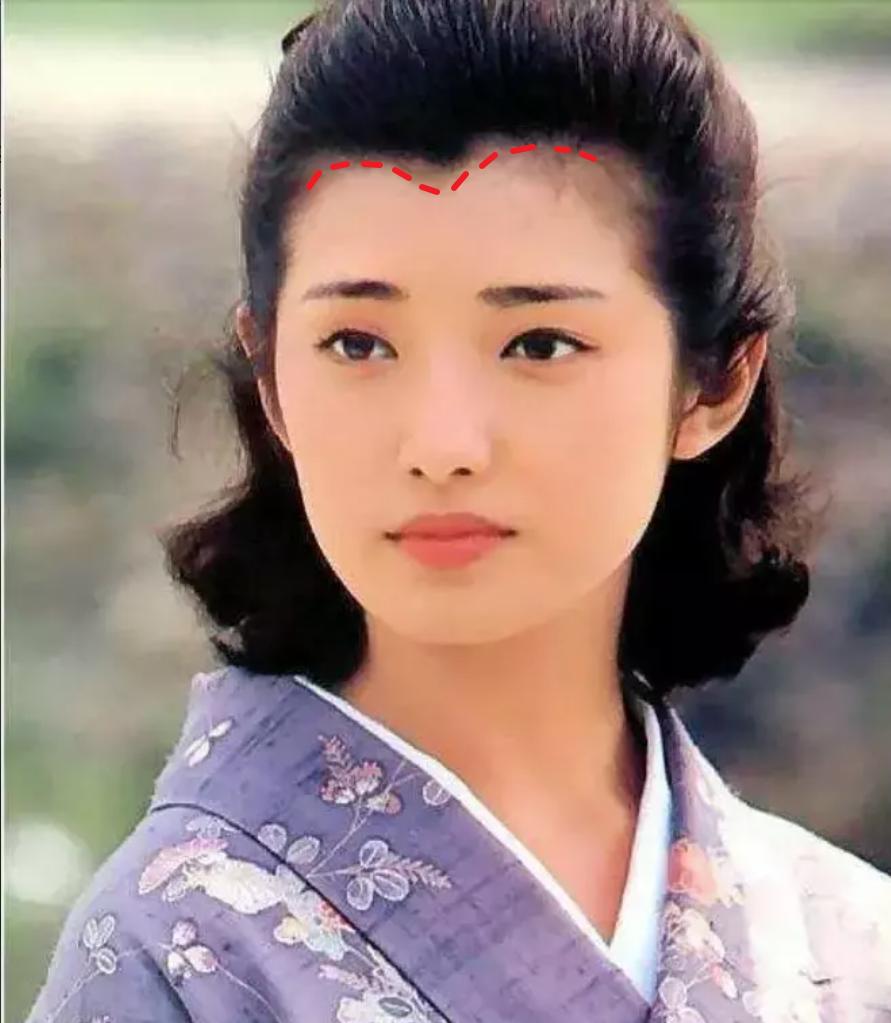 山口百惠颜值巅峰短发,樱花女神山口百惠