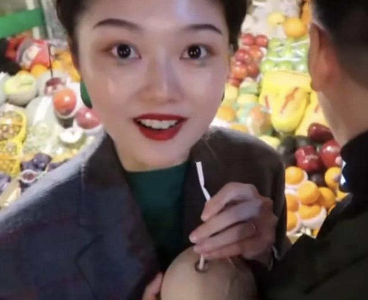 又穿假货被锤！京圈贵妇变寒门贵妇，网红晚晚是怎么沦为全网嘲的