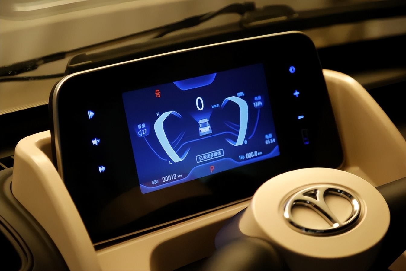 大阳载客三轮车新款,大阳封闭三轮车最新款