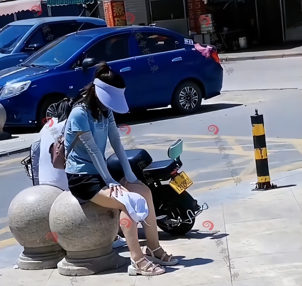 女子称坐高温石墩治好痛经引效仿,女子坐石墩治痛经网友评论