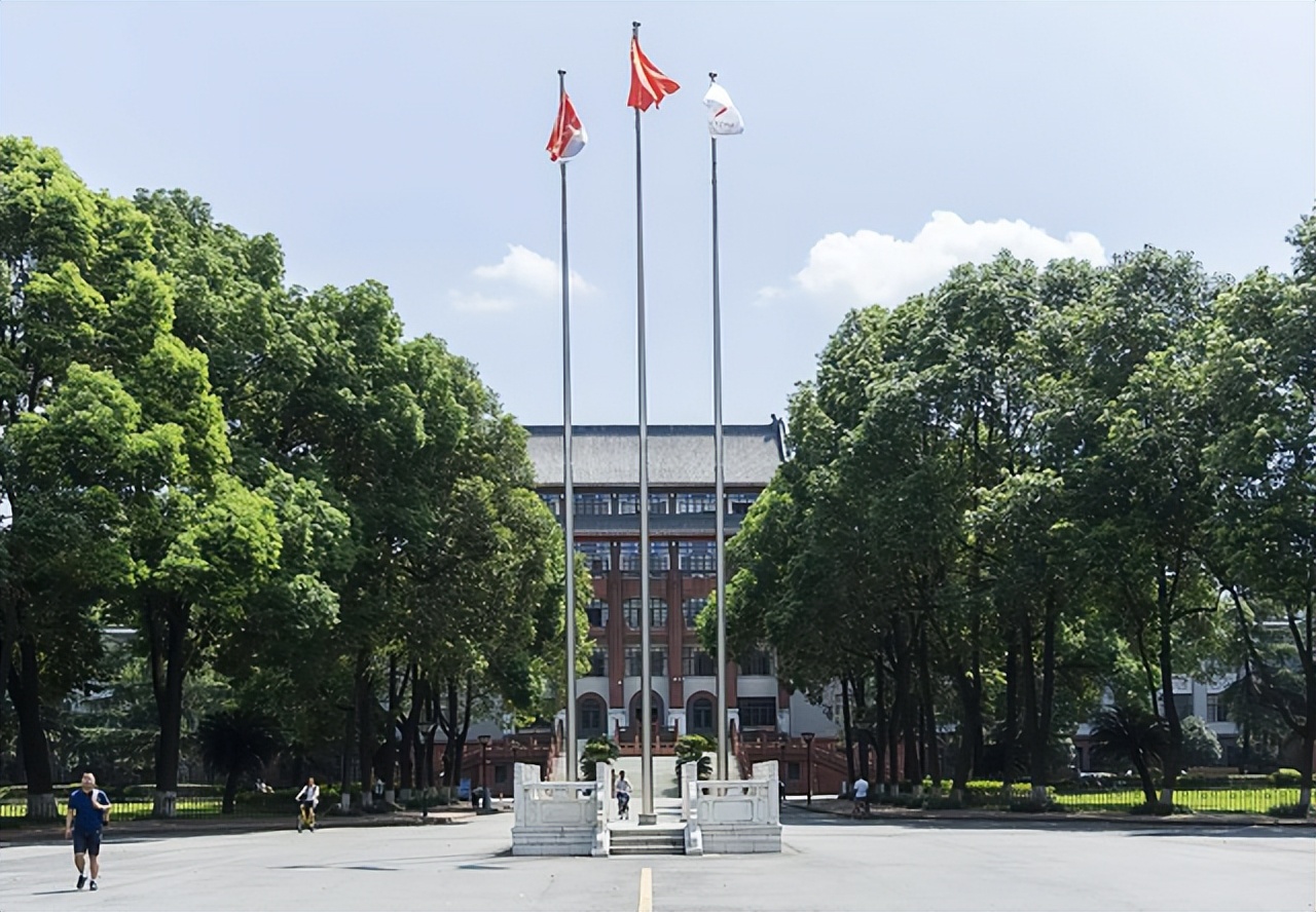 国内实力最强5所医学院,中国最牛逼的四所医学院是什么