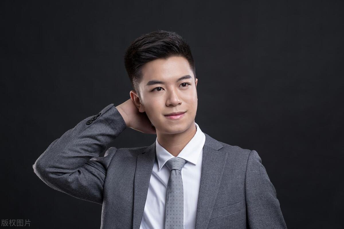 西服怎么穿才是正确的,这才是西服的正确打开方式