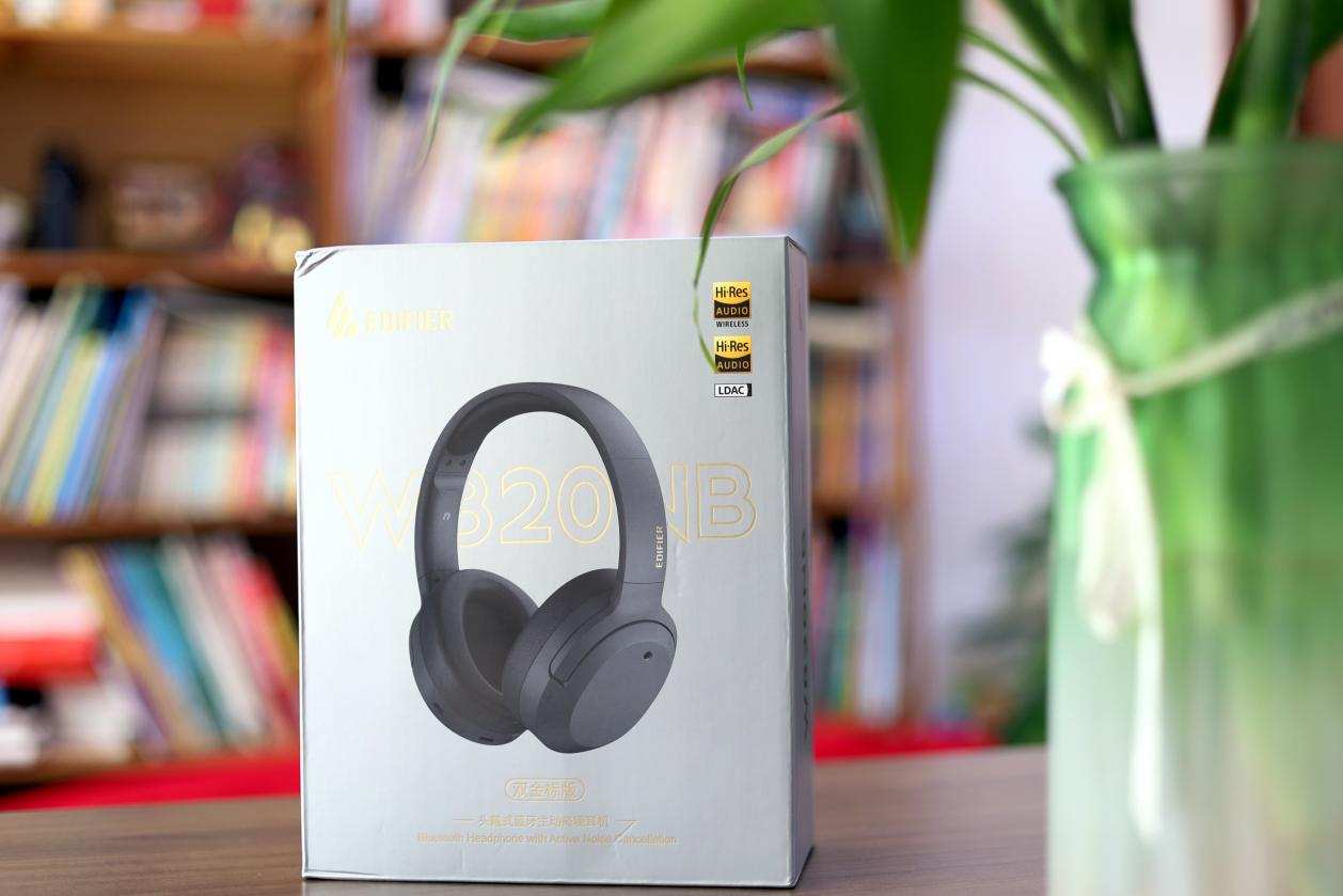 漫步者头戴式耳机w820nb测评,漫步者w820nb金标和beatsstudio3哪个好