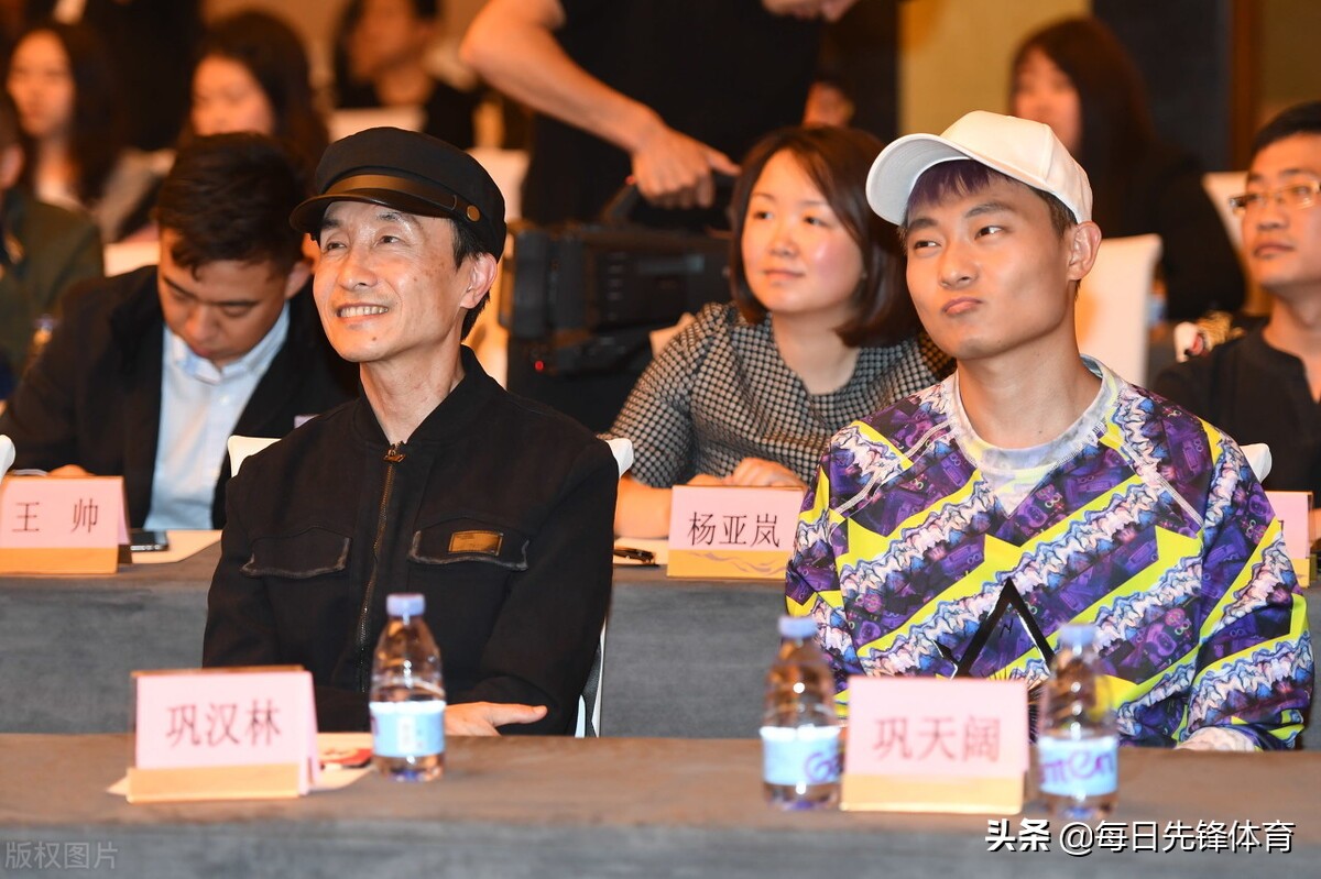 冯潇霆与巩汉林大战是什么梗,冯潇霆退役
