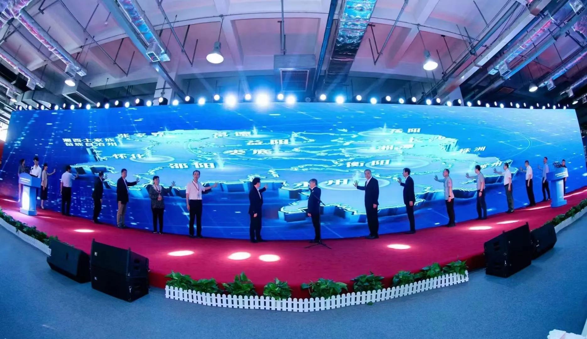 2023湖南＂体博会＂上竞速体育研发的智能系列运动设备受热捧