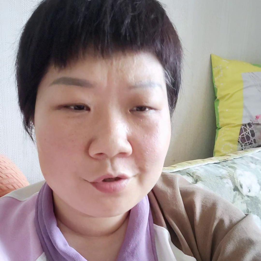 一个做了十几年实体店的七零后,一个做了二十多年的服装门市