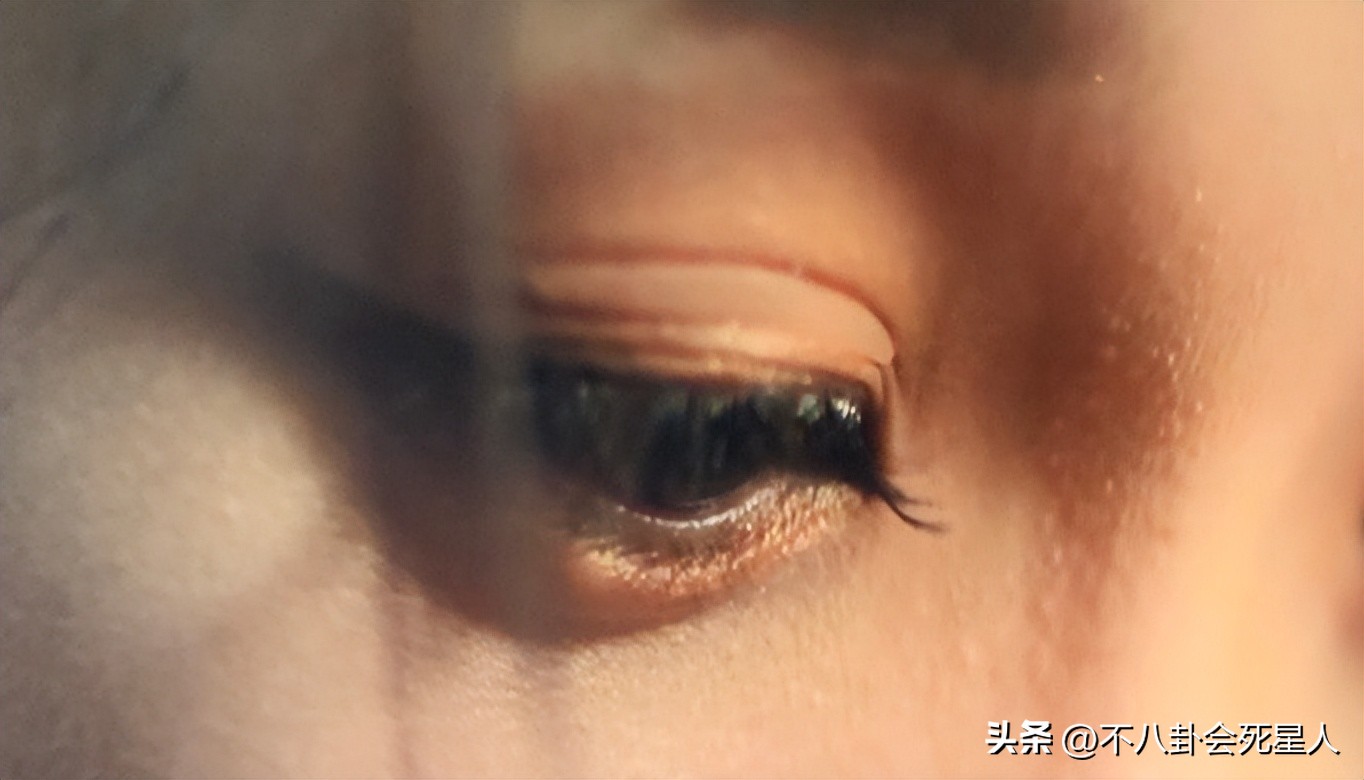 演员假发套穿帮,假发穿帮镜头