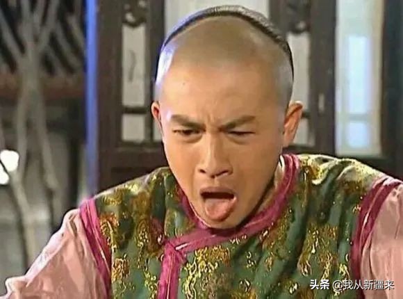 又到了临走前妈妈偷偷在我的包里硬塞一瓶酱的时候