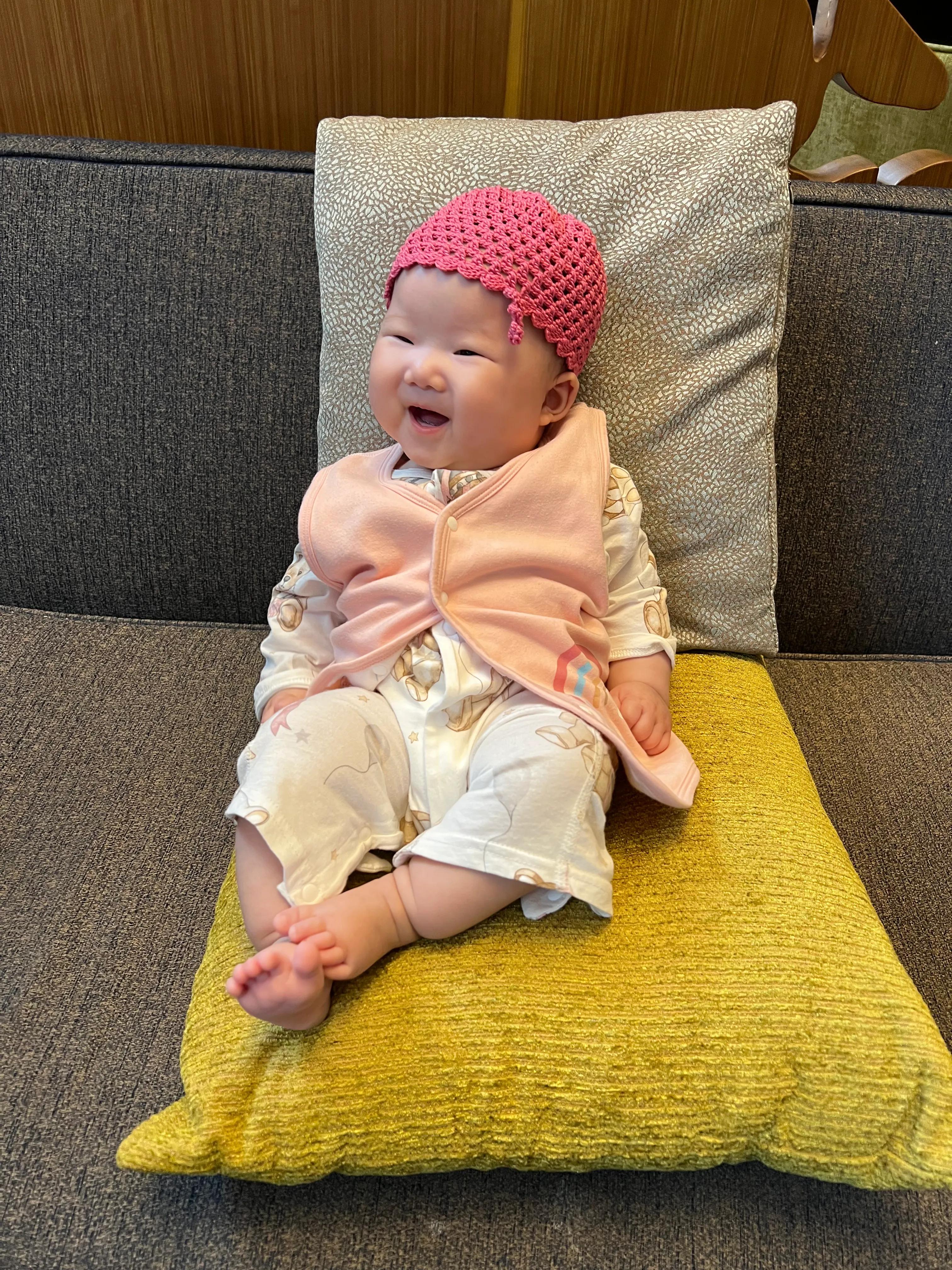 女儿四岁了头发很少,新生儿头发稀少还有必要剃胎毛吗