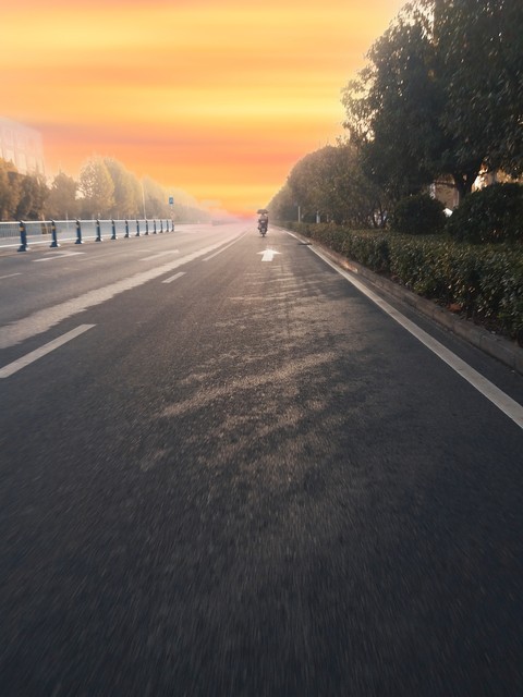 硕士研究生毕业年薪18万,研究生毕业月薪没有老爸工资高