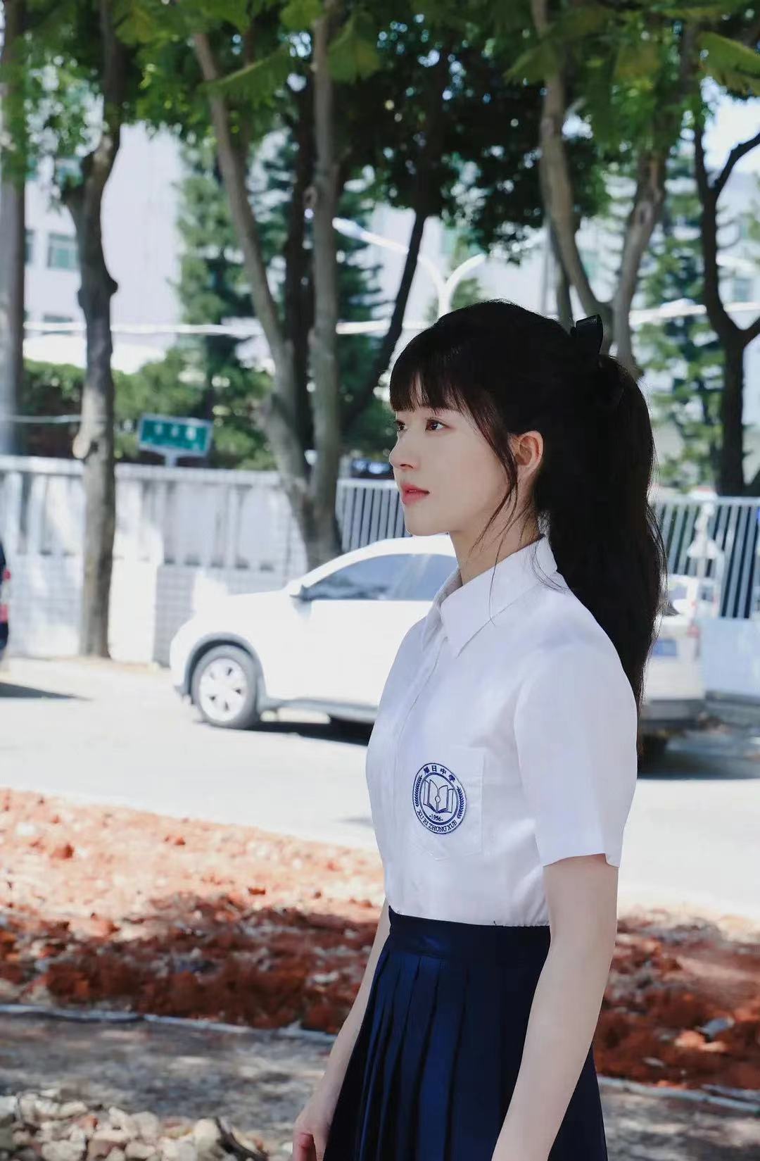 赵露思和谭松韵演高中生差别在哪,赵露思谭松韵谁更有少女感