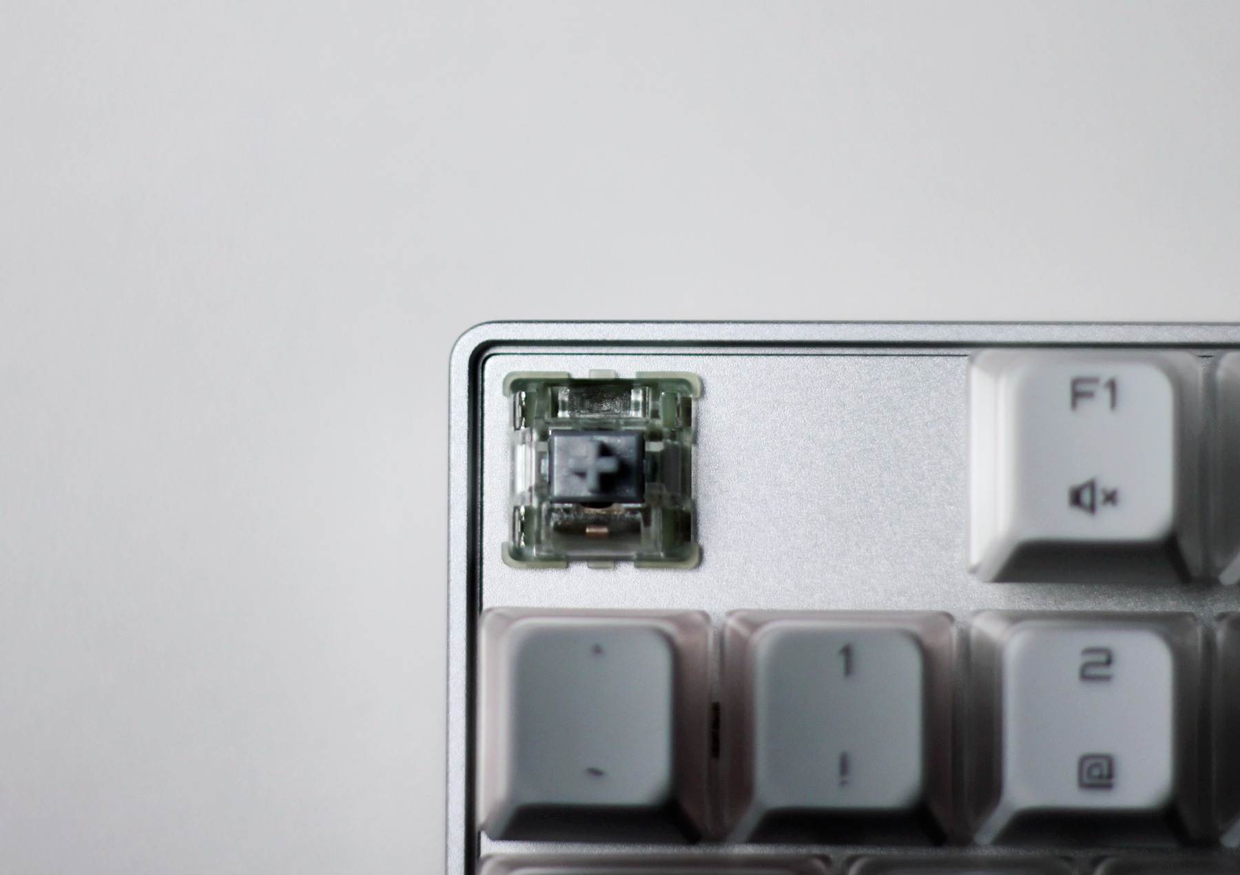 樱桃cherry机械键盘推荐,cherry樱桃mx8.0有线机械键盘测评