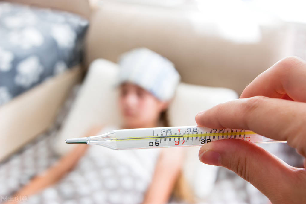 夏季中暑急救小妙招,室内预防中暑的正确方法