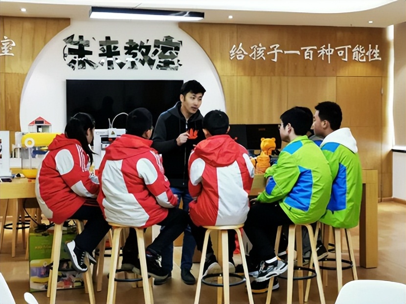 被城市妈妈收养的变形计女孩,变形计里被好家庭收养的孩子