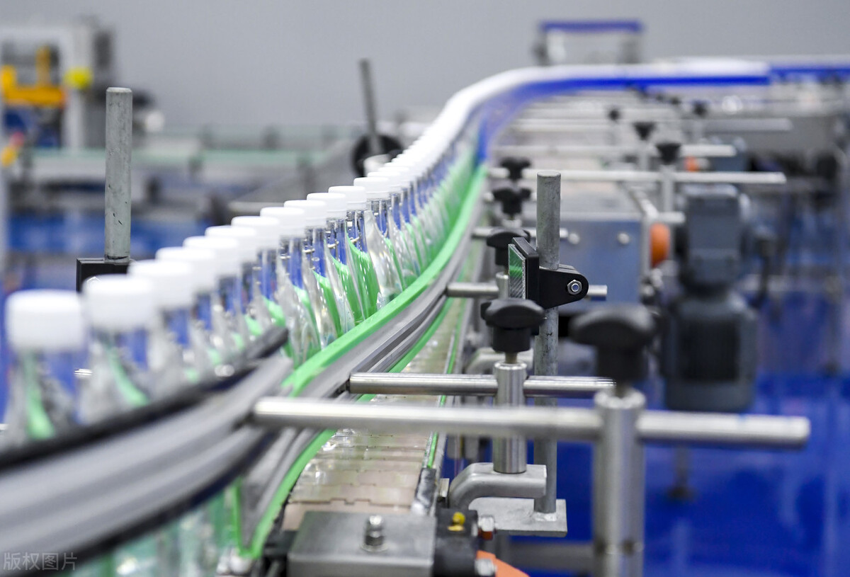 许家印谈恒大冰泉目标3年300亿,许家印回购恒大冰泉金额是多少