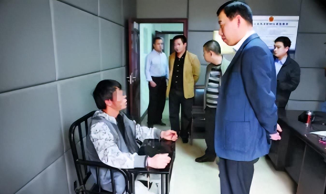 19岁湖南老将因猥亵5岁女儿而被女友陷害，他试图自杀并永久残疾