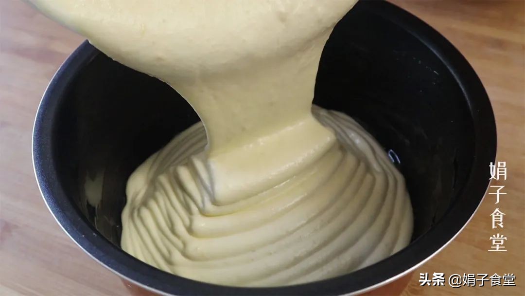 想吃蛋糕不用出去买教你在家做,蛋糕简单又好吃不用电饭煲