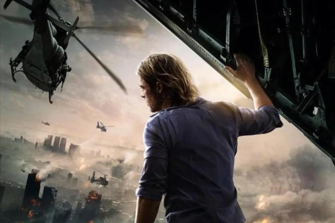 电影符码的空间词语性、再现形式的物象性，促使电影走向大众化