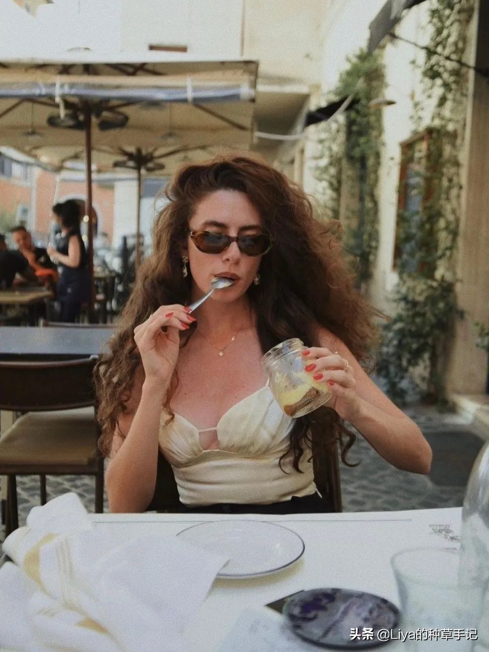 吊带内搭遮副乳遮肉,穿吊带怎么遮肉副乳