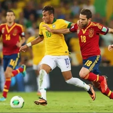 关于足球激烈的打油诗,足球打油诗顺口溜