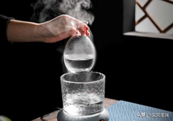 白酒如何辨别真假纯粮酒,白酒真假如何判断五招教会你