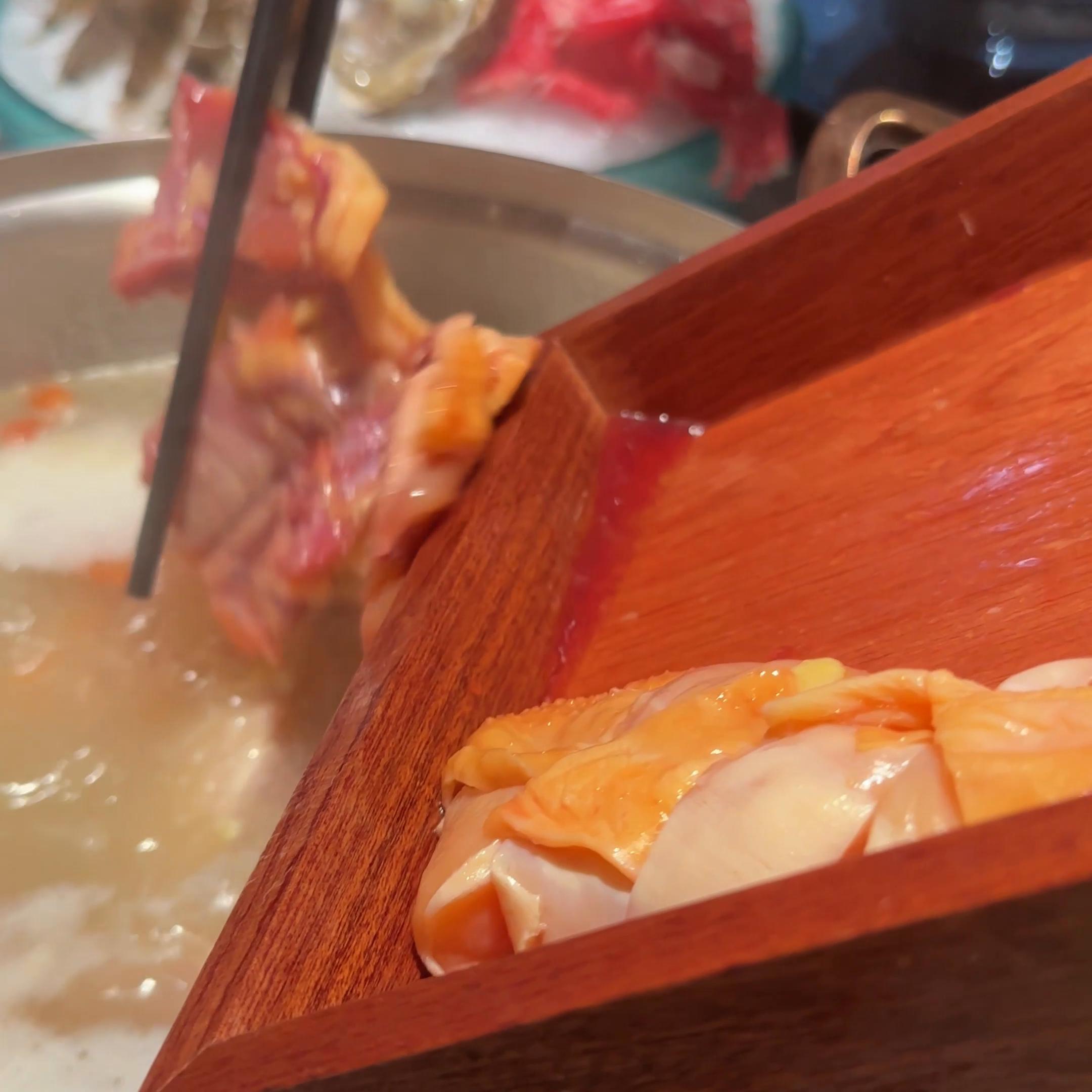 多少人去吃这个波龙套餐啊？除了波龙其他菜真不太行啊。#...