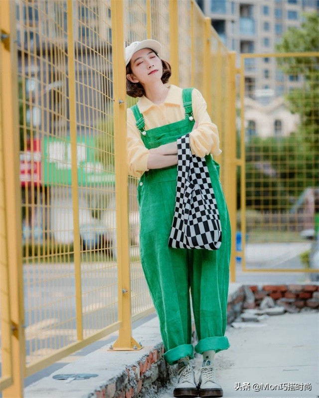 时尚潮流专家,时尚穿搭设计专家