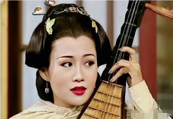 不算特别惊艳却能红的五位女星,长相妩媚却情史干净的五位女星