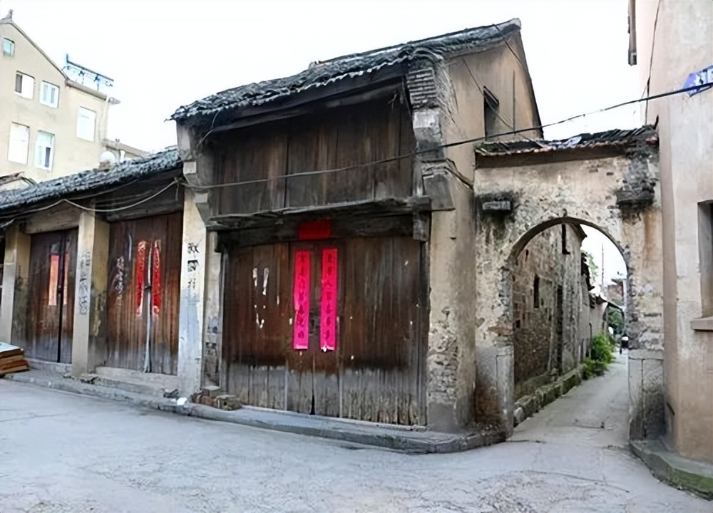 水阳：水兑仓和三个父母官