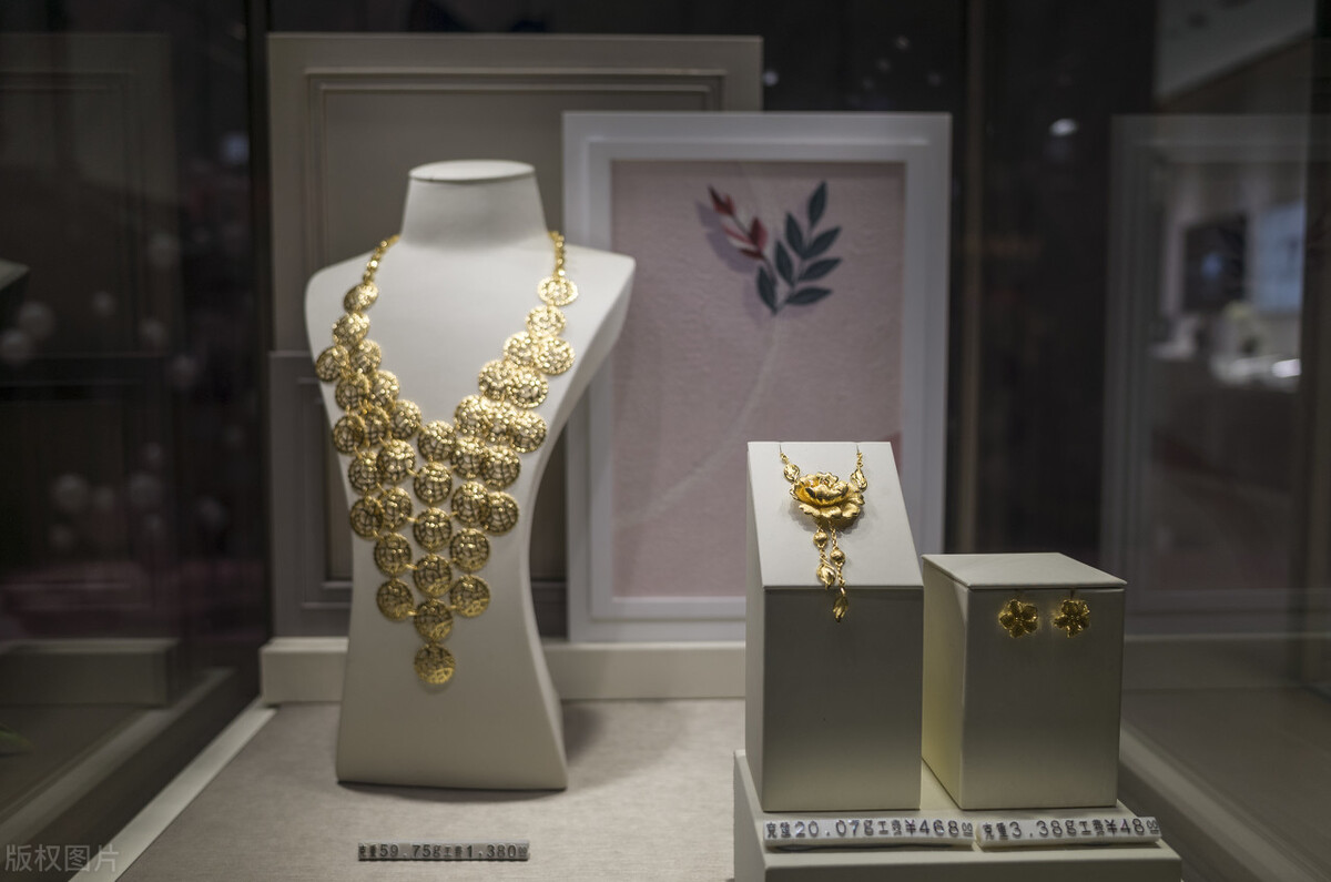 世界十大奢侈品品牌排名,2020年中国奢侈品销量全球排名