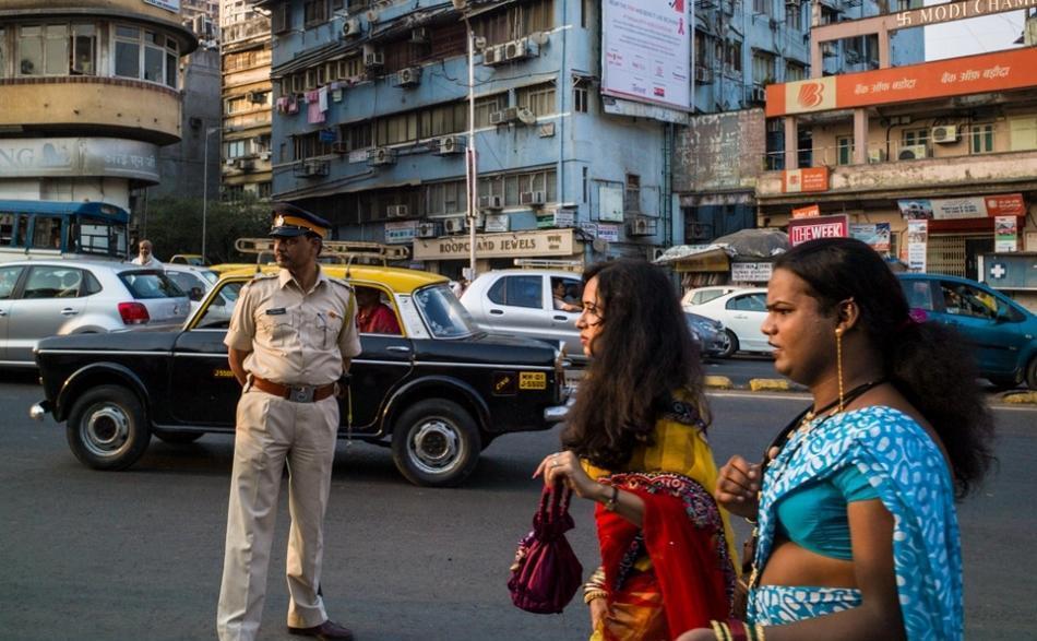 同样是人妖，为何泰国人妖美艳动人，印度人妖却像抠脚大汉？
