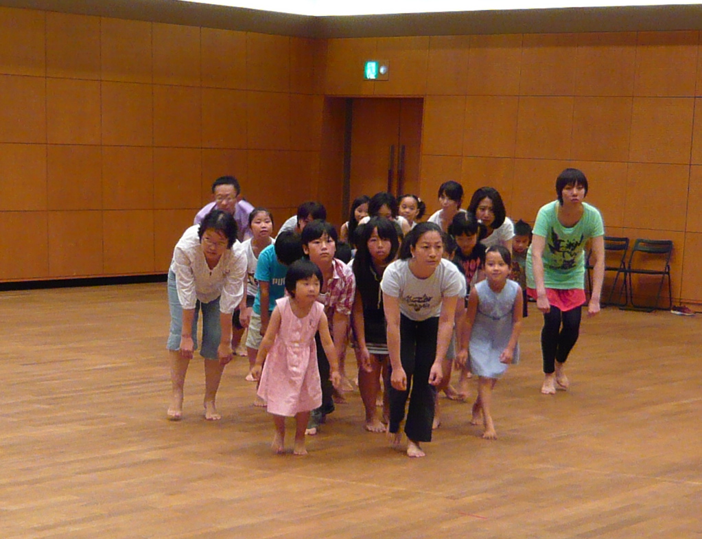 加拿大舞团harry,加拿大舞团模仿羊