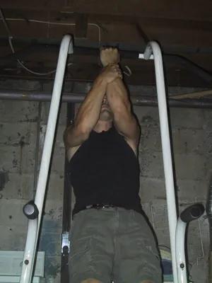 单臂引体向上女,单臂锁引体向上