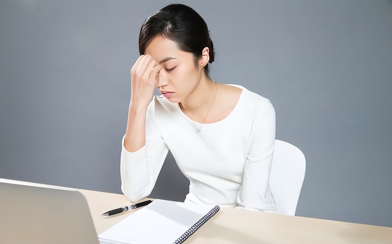 吃维生素对肝害处还是好处,过量食用维生素会伤肝吗