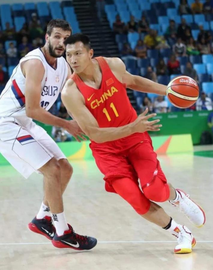 易建联妻子荆灵简历,易建联老婆荆灵是广东哪里人图片