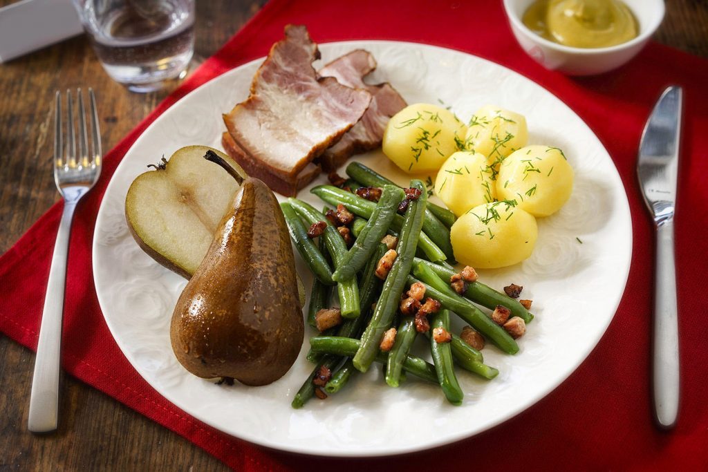 德国人的酸菜和香肠 (香肠德国美食)