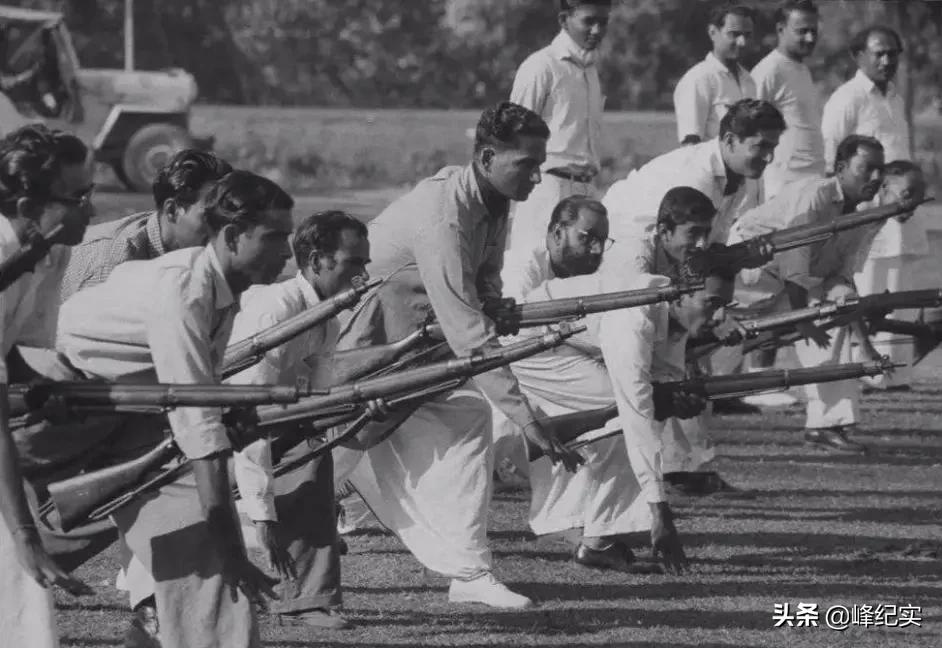 56式半自动步枪中国,56式半自动步枪还有多少