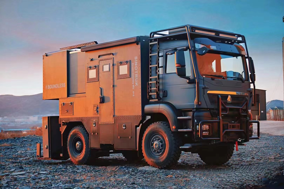 重汽曼恩拓蓝标房车,新款重汽曼恩4x4房车