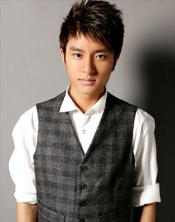 贾乃亮李小璐离婚案件民事判决书,李小璐为什么和贾乃亮离婚