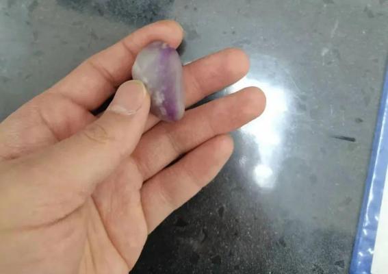 且末和田玉紫色,一坨和田玉