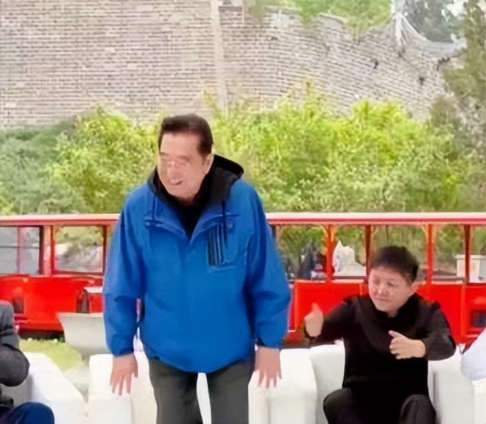 李双江退休养老金事件,李双江每月三十万退休金