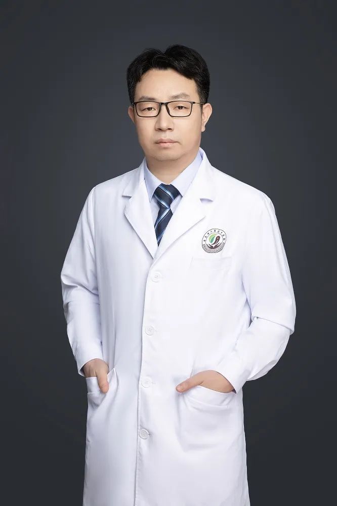 骨伤科医护锦旗用语,送骨伤医生锦旗