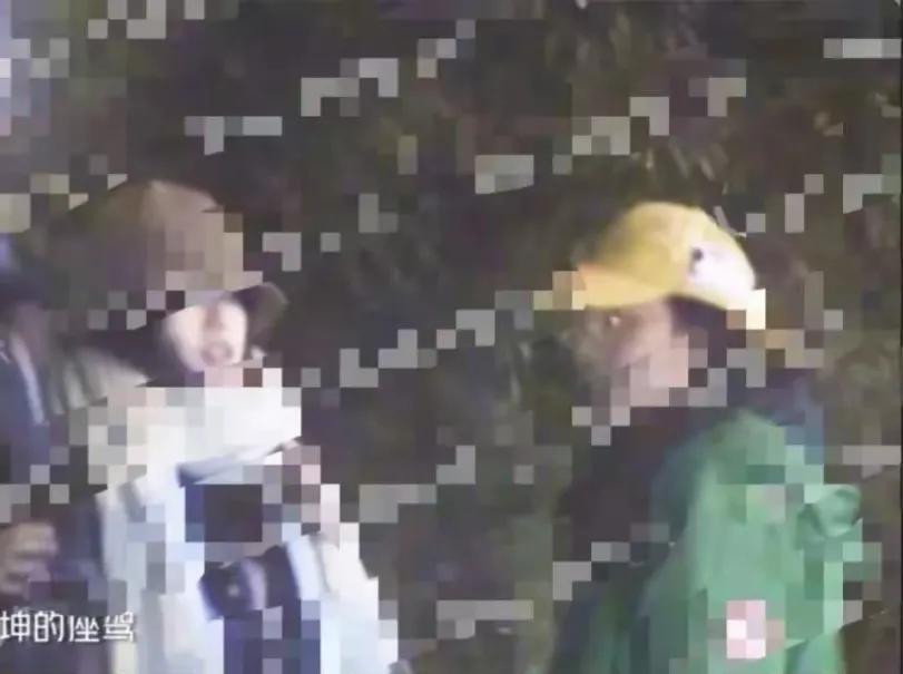 倪妮和井柏然哪一年分手的,倪妮先跟冯绍峰还是井柏然