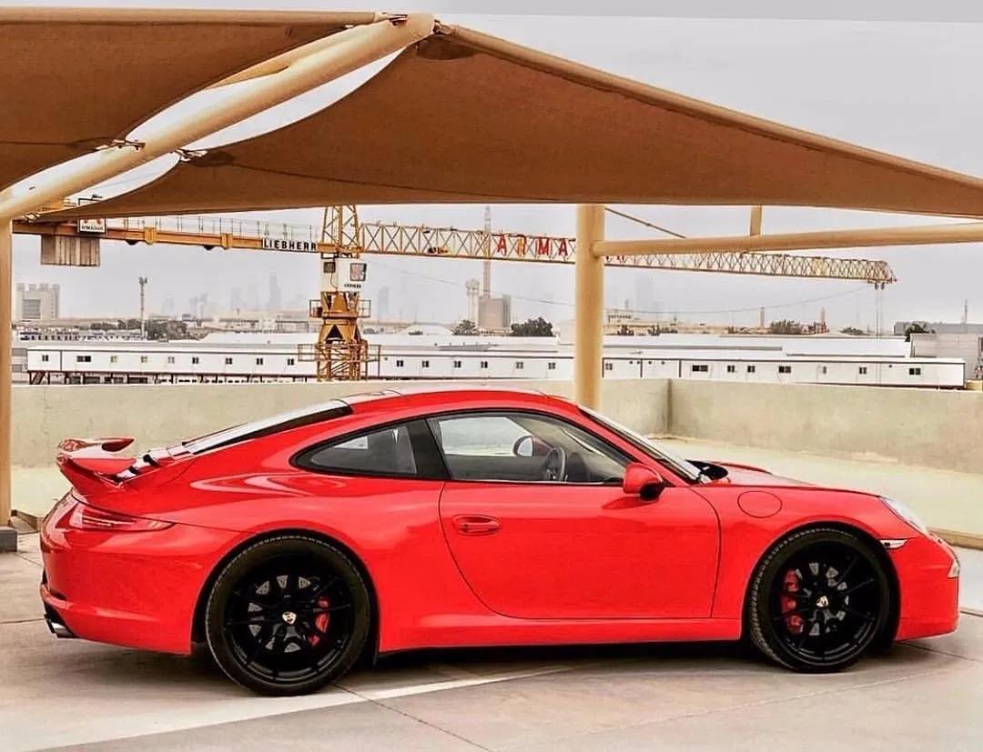 再快的跑车，也追不上渣女那颗绿我的心