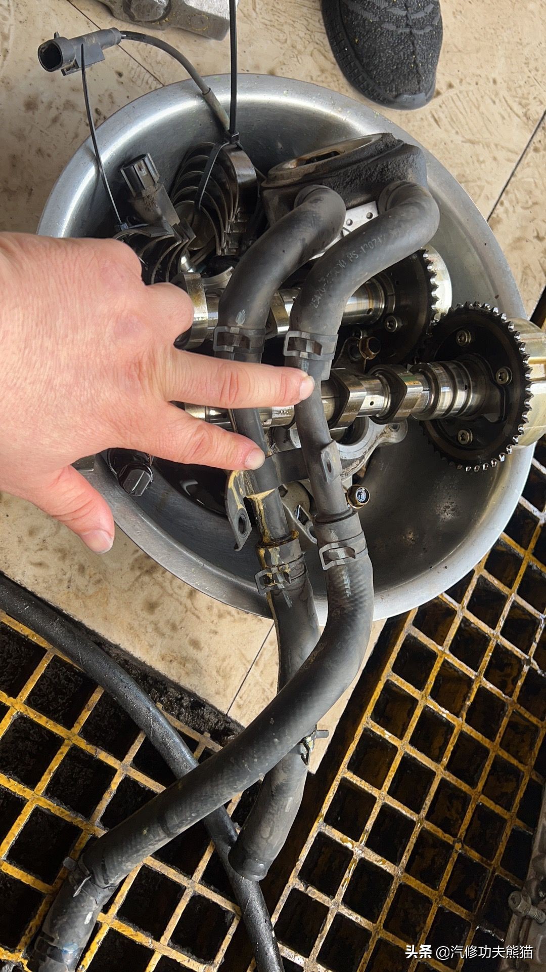 全新胜达大修,现代全新胜达9万公里烧机油