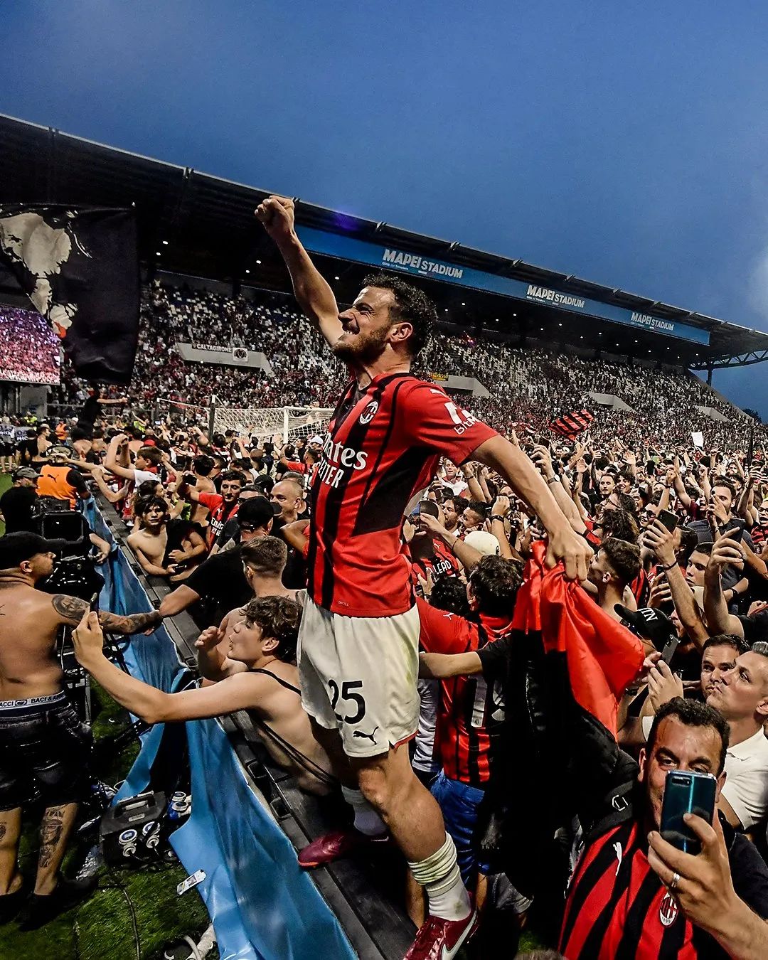 ac米兰队歌柔情,跟随ac米兰队歌重温经典