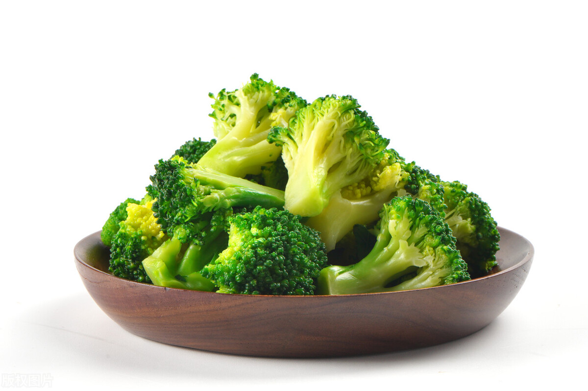 狗狗得肿瘤该怎么办？哪些食物能抑制狗狗肿瘤的扩散？该怎么做？