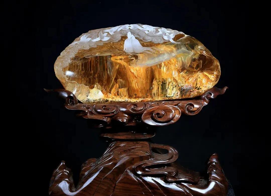 中国水晶雕刻艺术精品,高端水晶雕刻艺术品