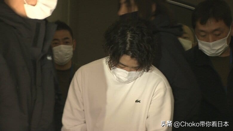 酒托女骗男子6000元邻桌女士报警,天上不会掉馅饼高额返利