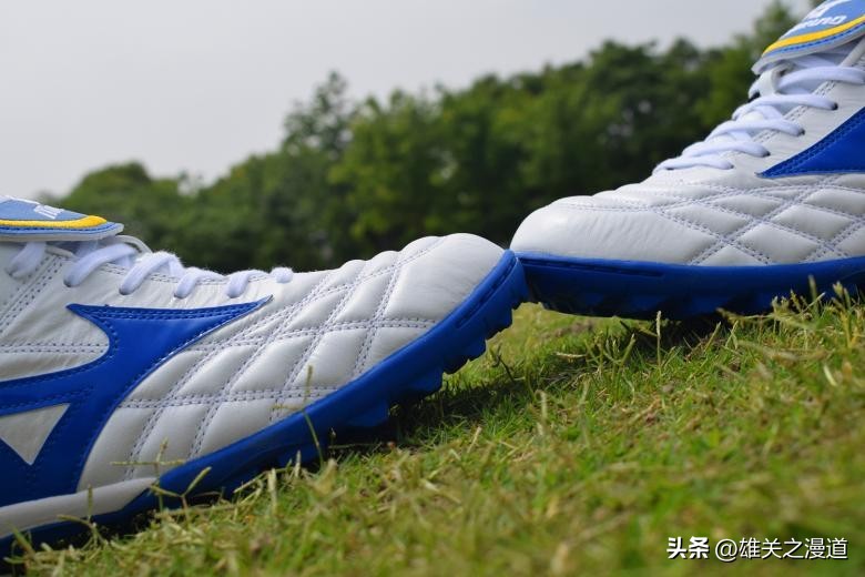 2020年美津浓足球鞋碎钉推荐,重温经典2002世界杯